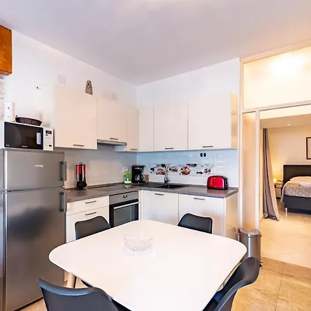 Castello Rezidence 2 Appartamento *