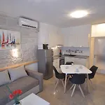 Castello Rezidence 2 Apartment