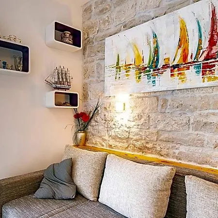 Castello Rezidence 2 Apartment