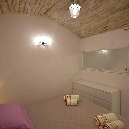 Castello Rezidence 2 Lägenhet *