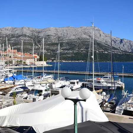 Castello Rezidence 2 *