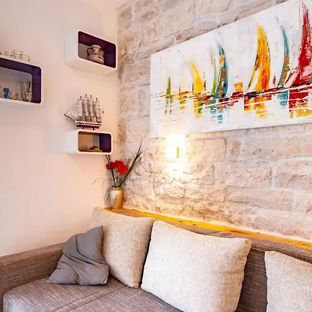 Castello Rezidence 2