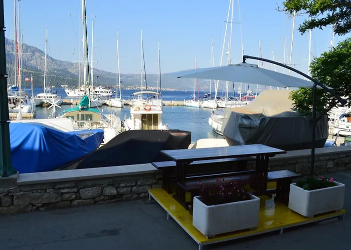 Castello Rezidence 2 *